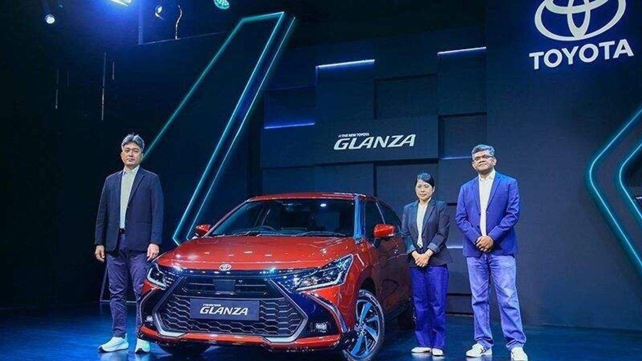 Toyota Glanza Facelift Official Image 1280x720 2026 Toyota Glanza facelift hatchback का आधिकारिक बाहरी दृश्य